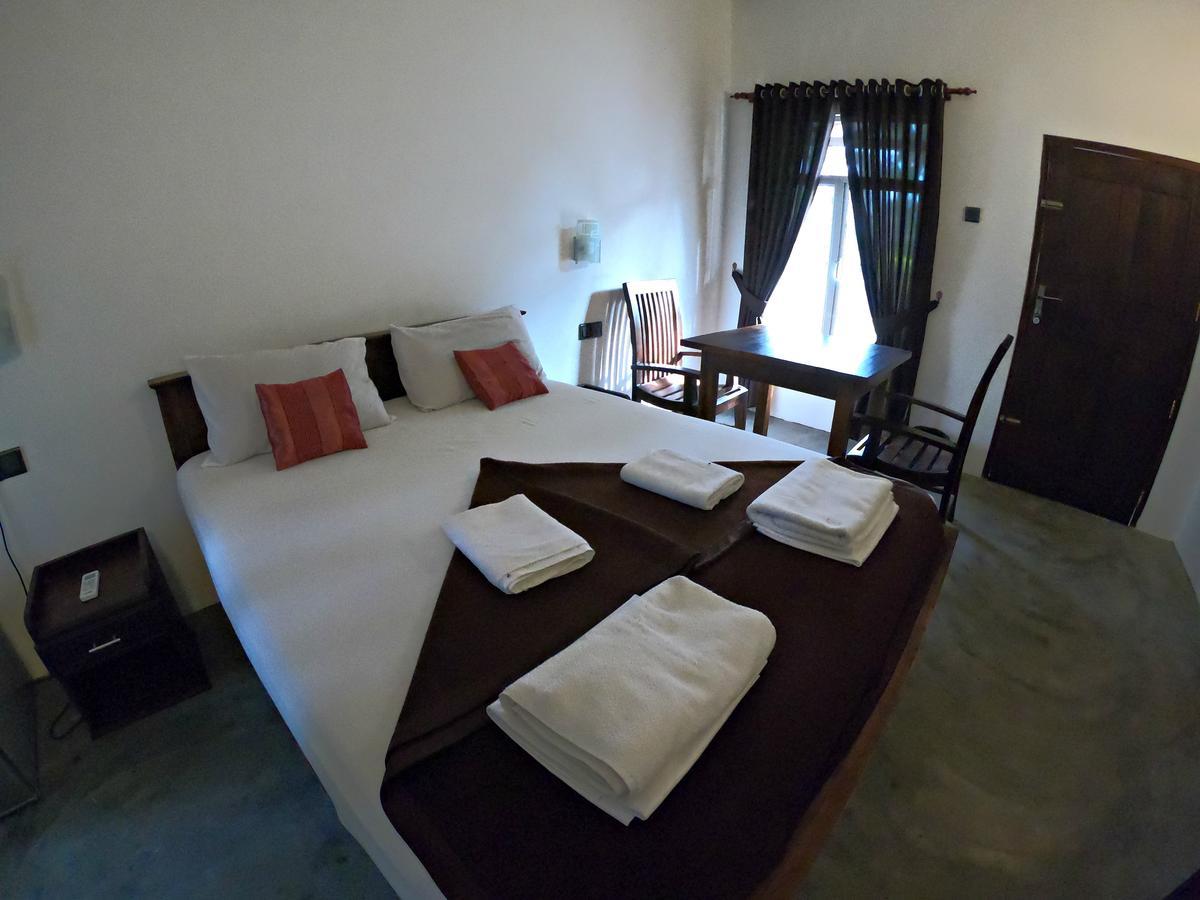 Luna Beach Hotel Nilaveli Luaran gambar